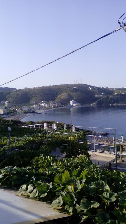 Stone House Hotel Himare Exterior photo